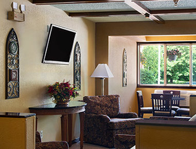 Americas Best Value Inn - Whitewater, WI