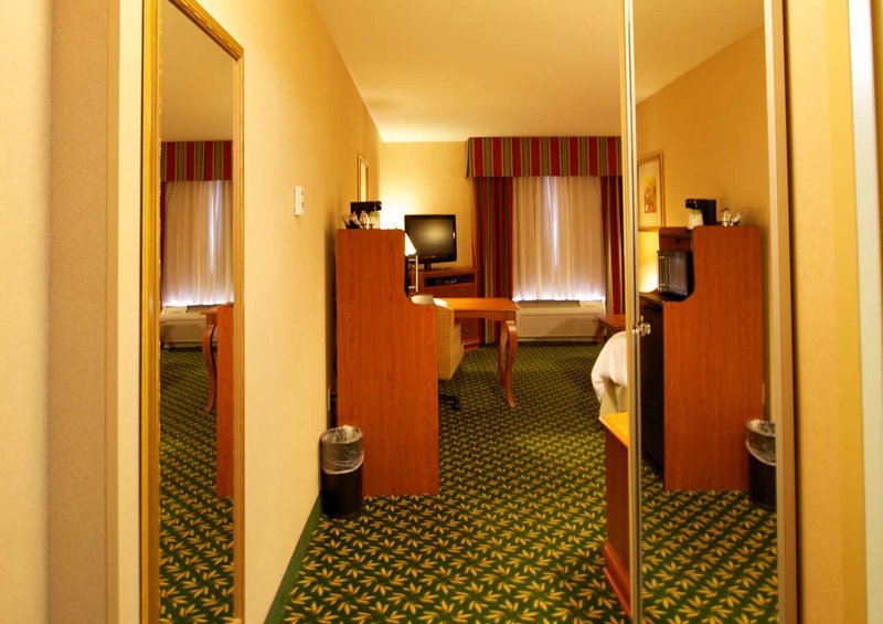 Hampton Inn & Suites Tomball - Tomball, TX