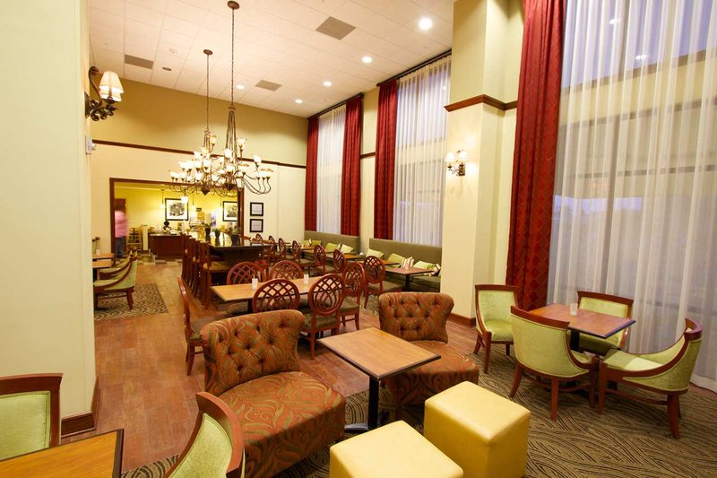 Hampton Inn & Suites Tomball - Tomball, TX