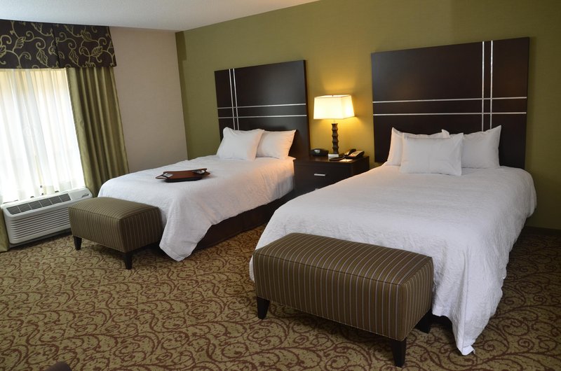 Hampton Inn-Sharon - West Middlesex, PA