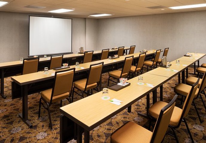 Comfort Suites Near Fairplex - San Dimas, CA