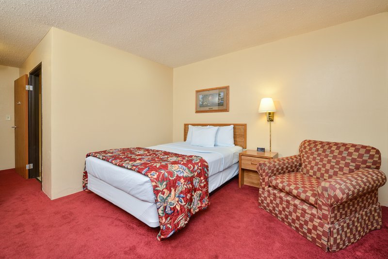Americas Best Value Inn - Rhinelander, WI