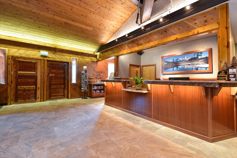 Best Western Plus Tree House - Mount Shasta, CA