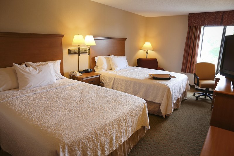 Hampton Inn Eau Claire 0 Reviews 2622 Craig Rd, Eau Claire, WI