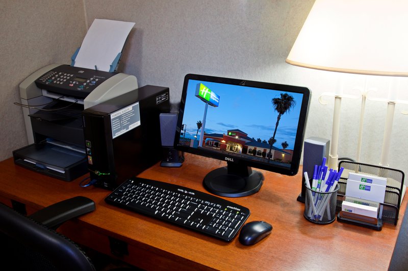 Holiday Inn Express Santa Nella - Riverbank, CA