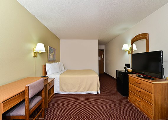 Econo Lodge - Somerset, PA