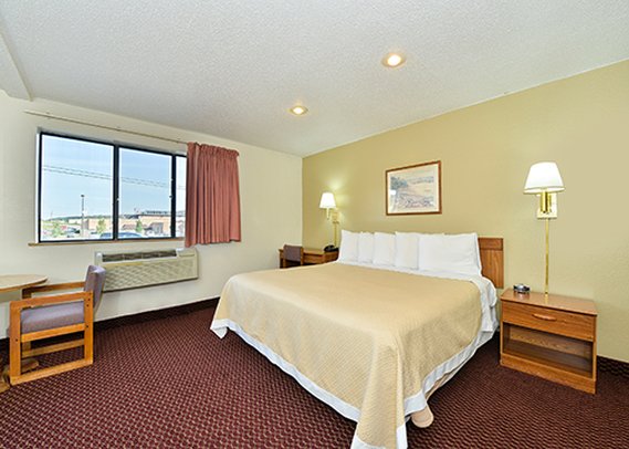 Econo Lodge - Somerset, PA