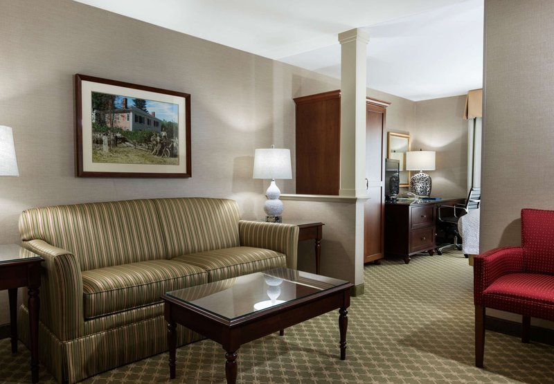 Wayside Carriage House Inn - Sudbury, MA