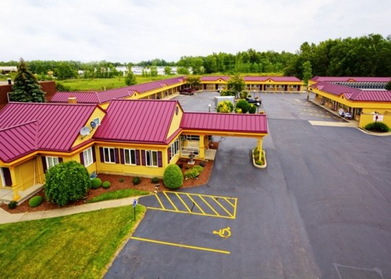 Rodeway Inn & Suites - Buffalo, NY