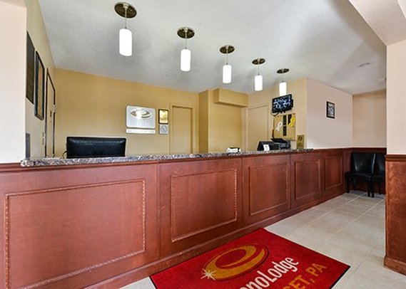 Econo Lodge - Somerset, PA