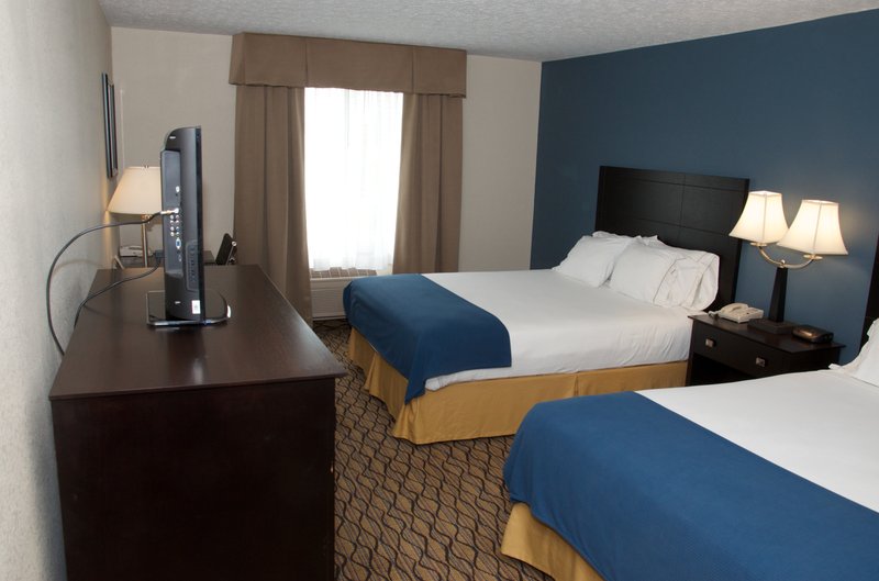 Holiday Inn Express & Suites CADILLAC - Harrietta, MI