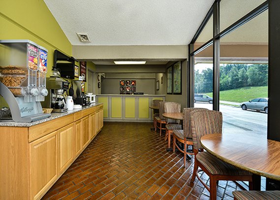 Inn By The Lake - Gilbertsville, KY