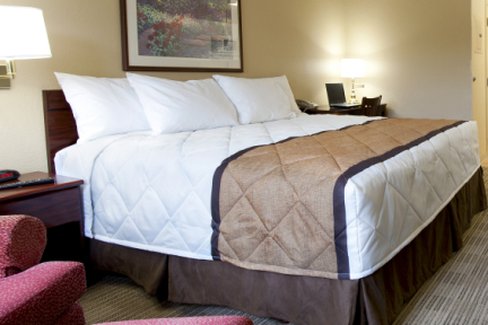 EXTENDED STAY AMERICA - Whitestone, NY