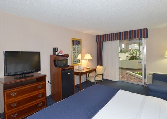 Holiday Inn AMARILLO I-40 - Amarillo, TX
