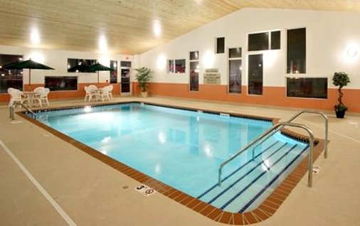 Crossings by GrandStay Inn and Suites - Waseca, MN