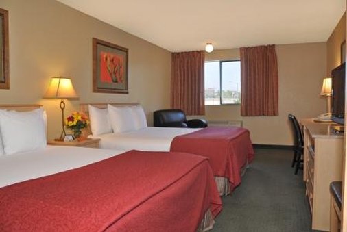 Oxford Inn & Suites Lancaster - Lancaster, CA
