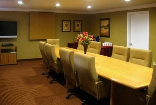 Oxford Inn & Suites Lancaster - Lancaster, CA