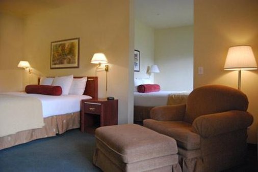 Oxford Suites Gladstone - Gladstone, OR