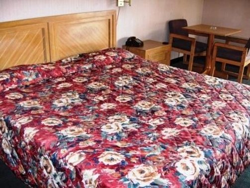 Regal Inn - Rockingham, NC
