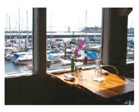 Embarcadero Resort Hotel - Newport, OR