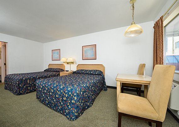 Rodeway Inn - Roseburg, OR