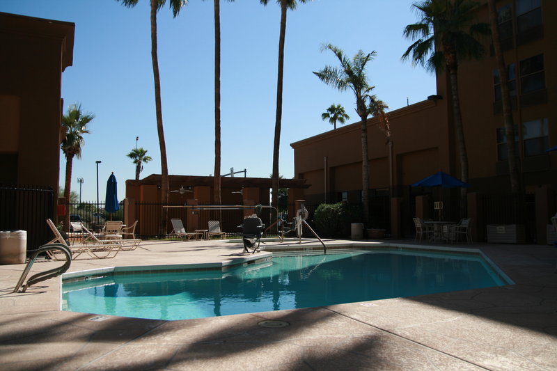 Hampton Inn & Suites Phoenix Airport South Phoenix Hotels - Phoenix, AZ