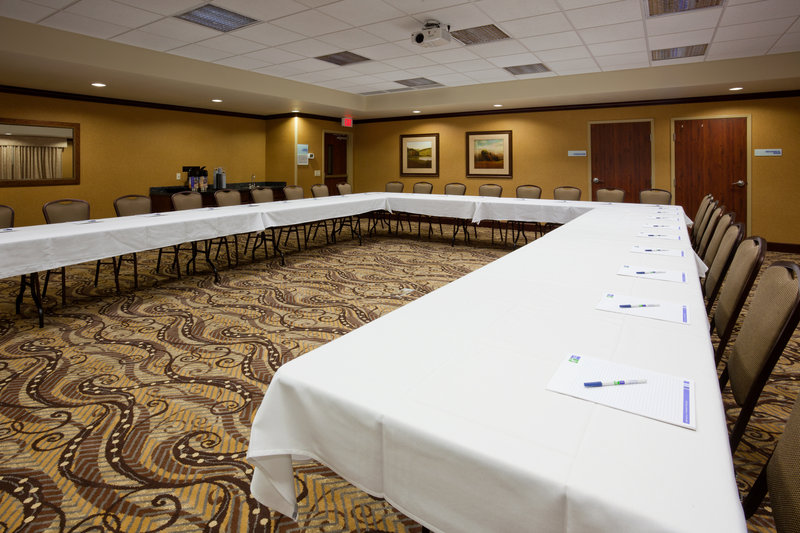 Holiday Inn Express & Suites MINNEAPOLIS SW - SHAKOPEE - Shakopee, MN