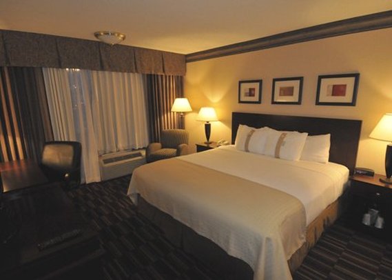 Holiday Inn LOUISVILLE-NORTH (CLARKSVILLE) - Clarksville, IN