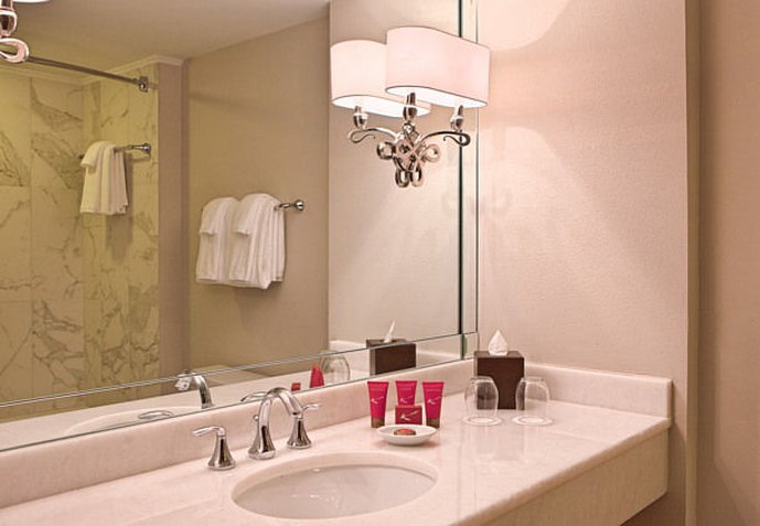Doubletree-Orlando Castle - Orlando, FL