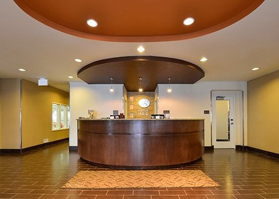 Comfort Suites - Minot, ND