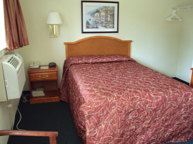 Suburban Extended Stay West Six Flags - Lithia Springs, GA
