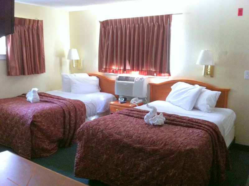 Suburban Extended Stay West Six Flags - Lithia Springs, GA