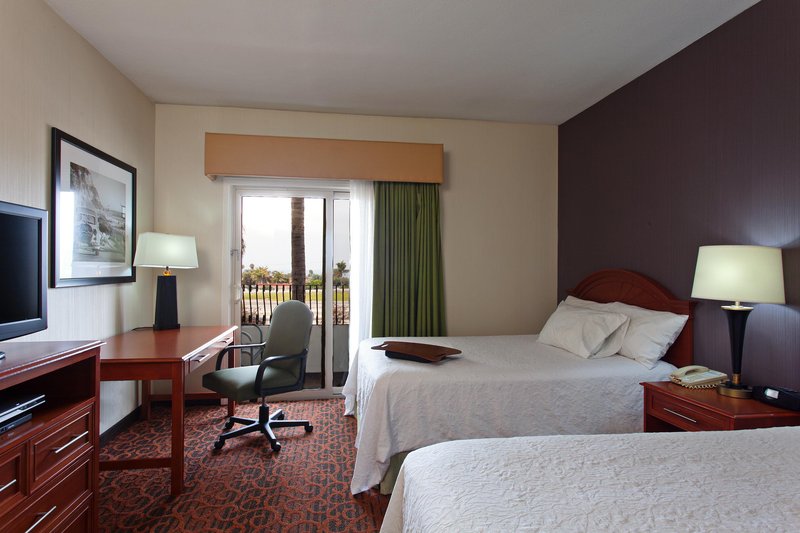 Hampton Inn & Suites San Clemente - San Clemente, CA