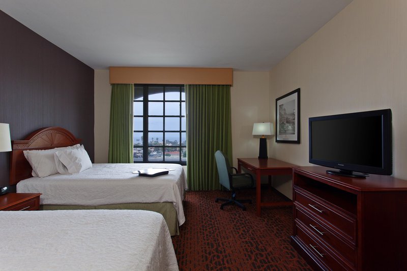 Hampton Inn & Suites San Clemente - San Clemente, CA