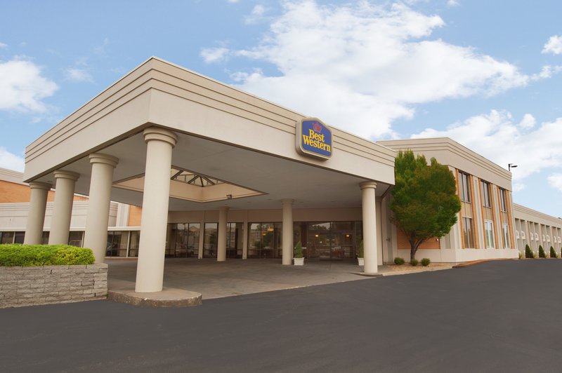 BEST WESTERN Airport Plaza Inn & Conference Center - Bridgeton, MO