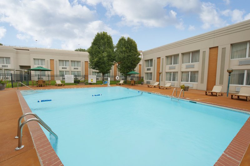 BEST WESTERN Airport Plaza Inn & Conference Center - Bridgeton, MO