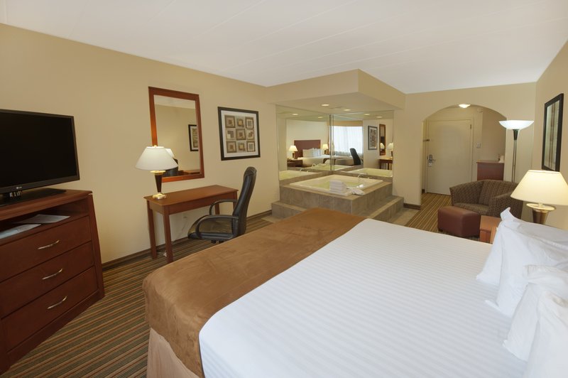 BEST WESTERN Airport Plaza Inn & Conference Center - Bridgeton, MO