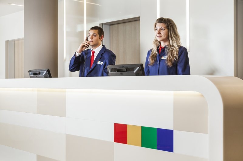 Hotel Park Inn by Radisson Stuttgart Lobby