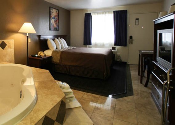 Rodeway Inn - San Ysidro, CA