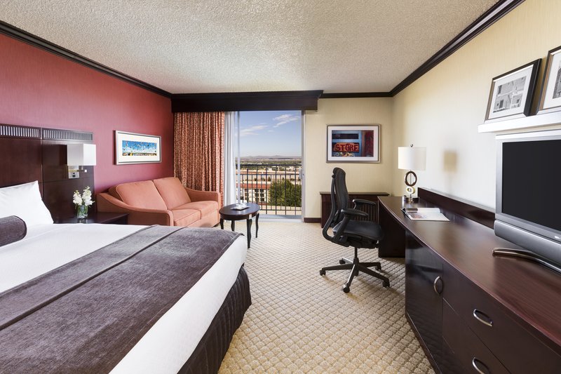 Crowne Plaza-Albuquerque - Albuquerque, NM