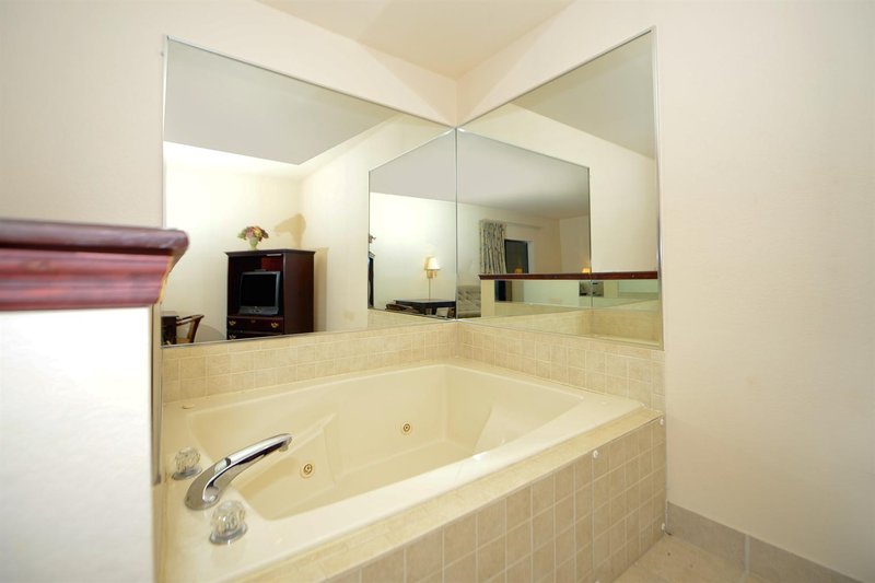 Americas Best Value Inn - Hartselle, AL