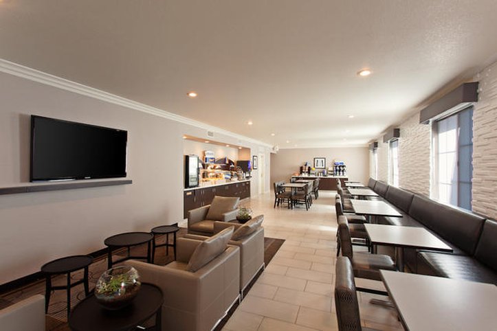 Holiday Inn Express - Fort Huachuca, AZ
