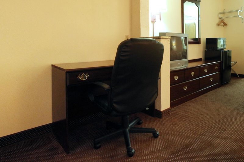 Americas Best Value Inn - Malvern, AR