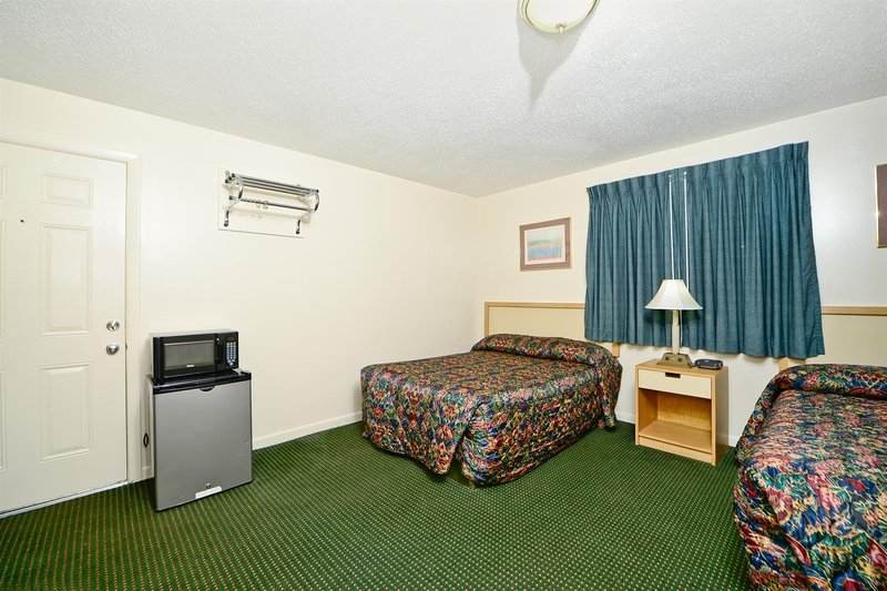 Americas Best Value Inn - Middlefield, CT