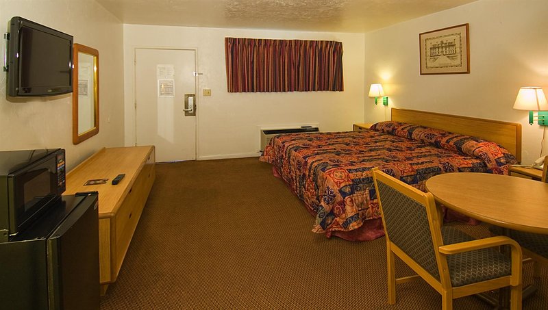 Americas Best Value Inn - Gainesville, FL