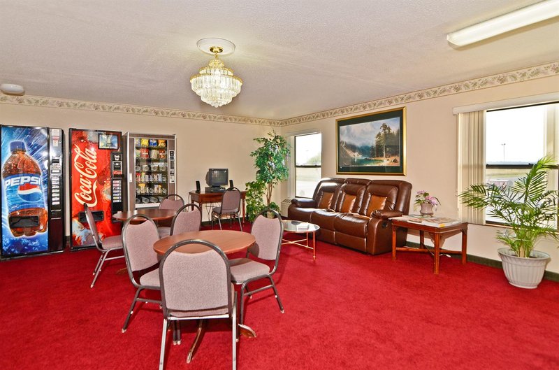 Americas Best Value Inn - Warren, IN