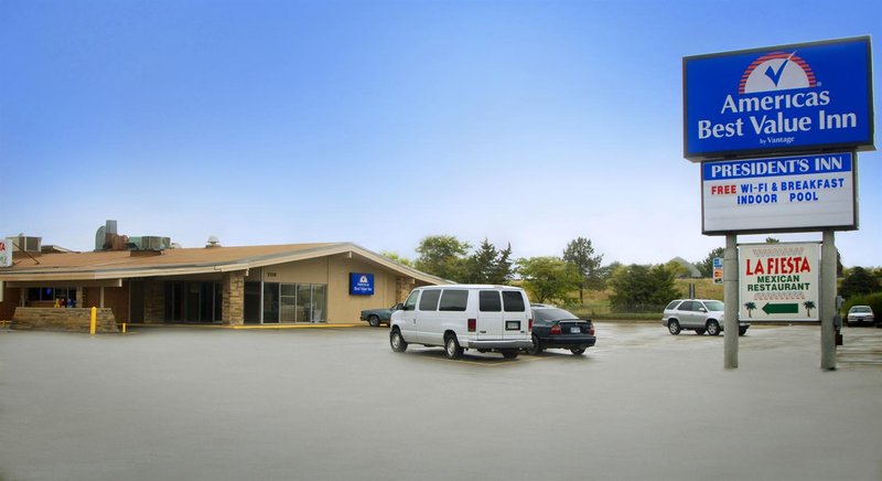 Americas Best Value Inn - Abilene, KS