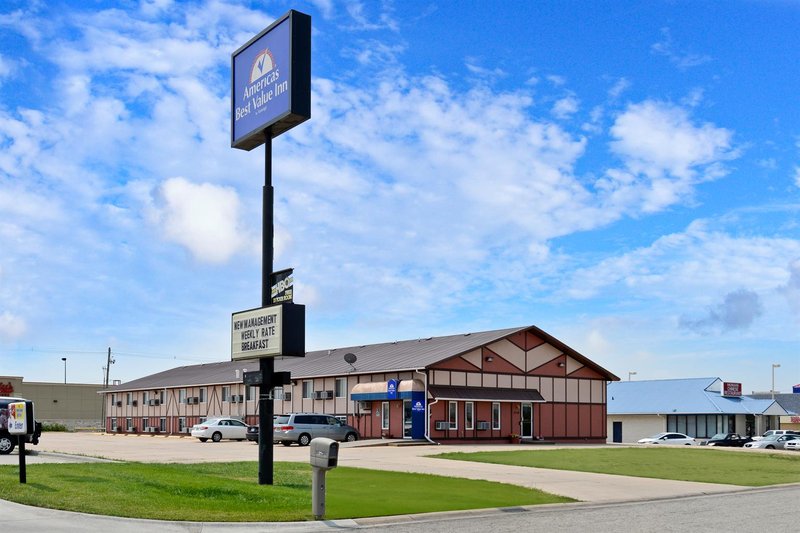 Americas Best Value Inn - McPherson, KS