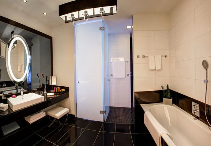 Hotel Am Steinplatz, Autograph Collection® Berlin Grand Superior Bathroom