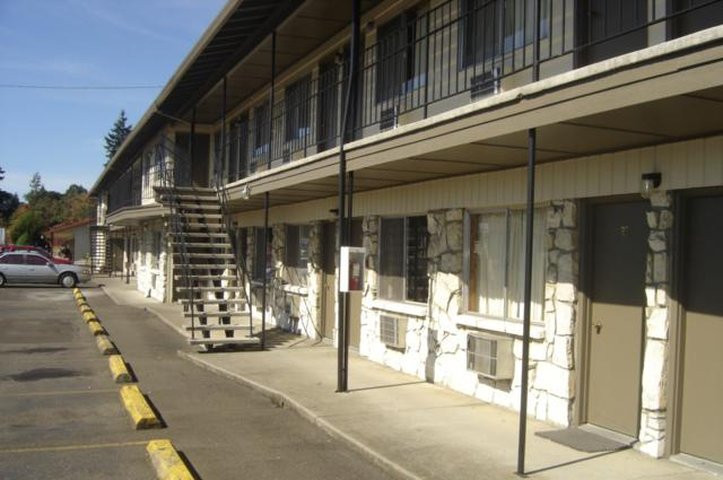 Americas Best Value Inn - Saint Helens, OR